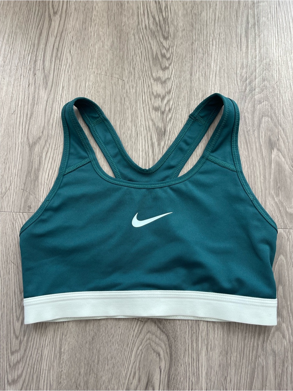 NWOT Nike sports bra teal